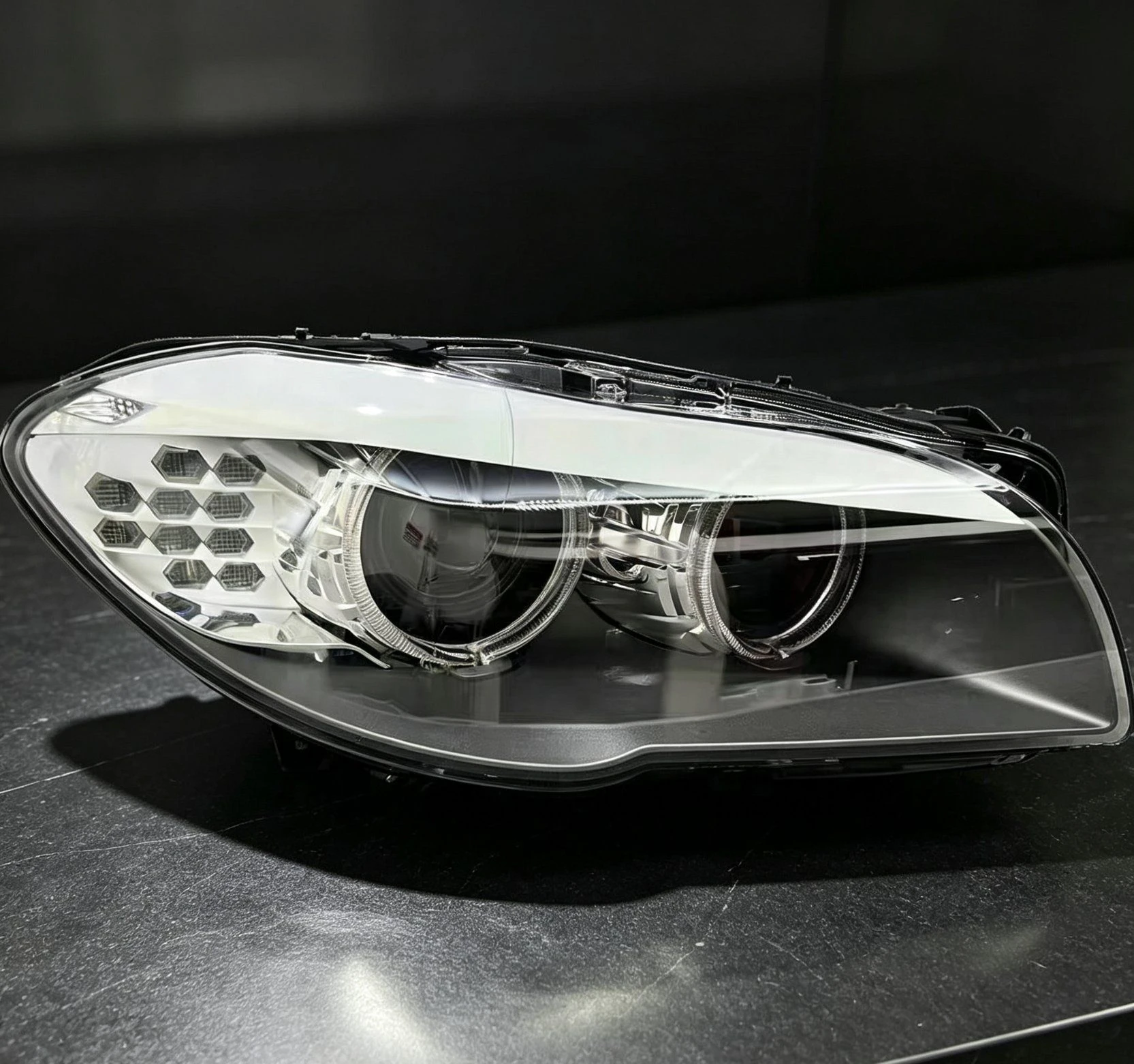 Wholesale Auto Headlight Spare Parts for BMW F10 5 Series China Production Factory